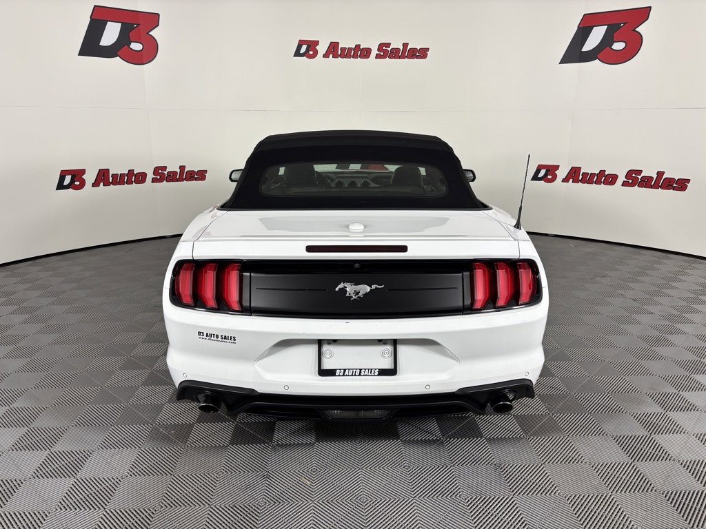 Used 2022 Ford Mustang Premium image 5