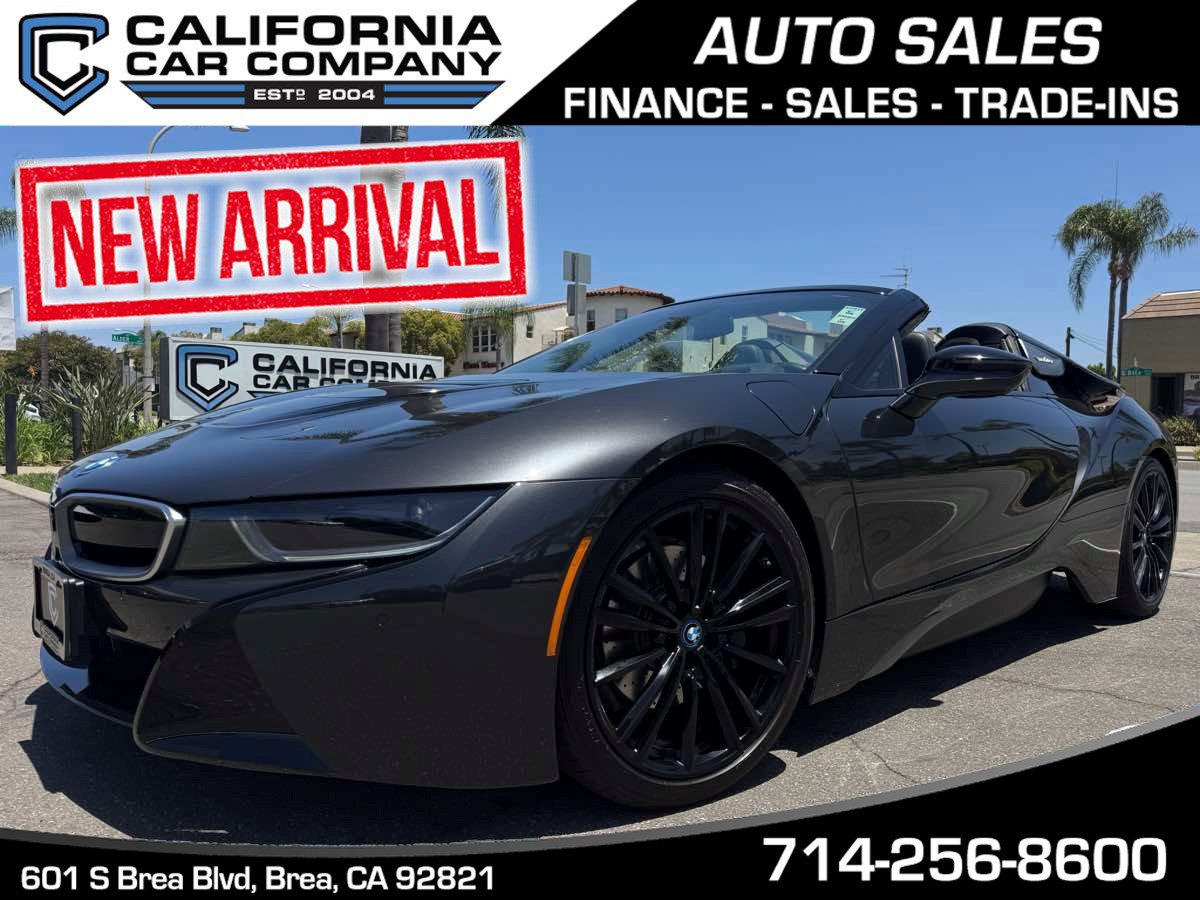 Used 2019 BMW i8 Roadster AWD/4WD video 1