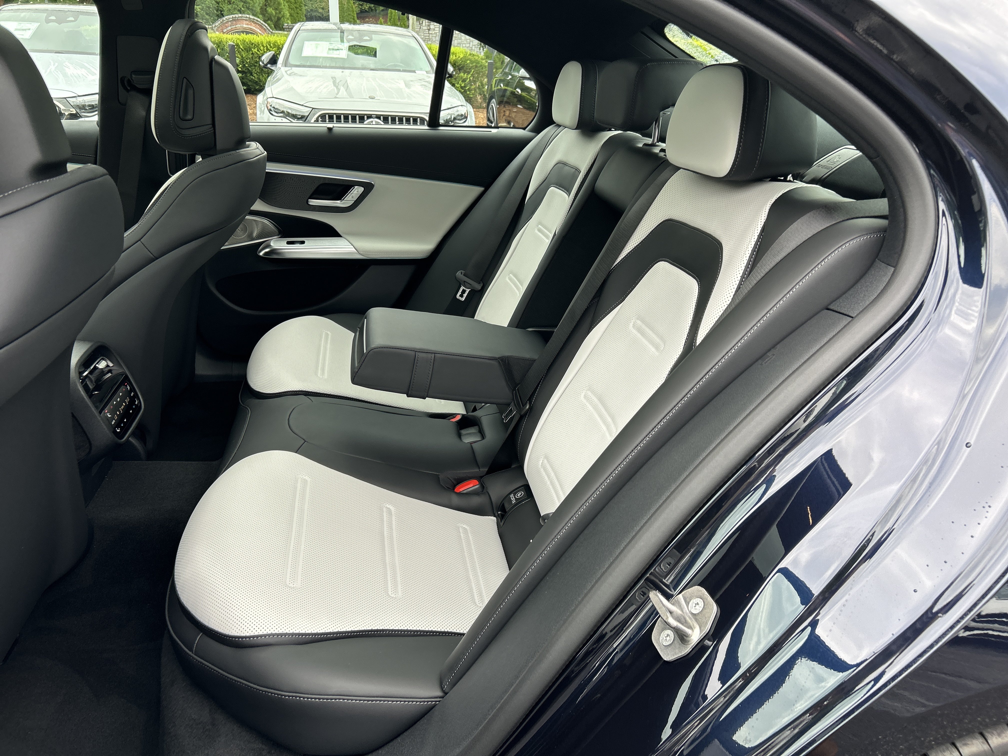 New 2027 Mercedes-Benz E 53 AMG e 4MATIC Sedan image 37