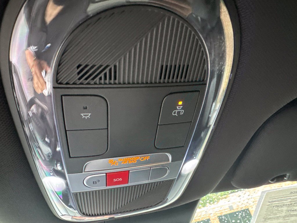 Used 2024 Hyundai Ioniq 6 SE RWD image 19