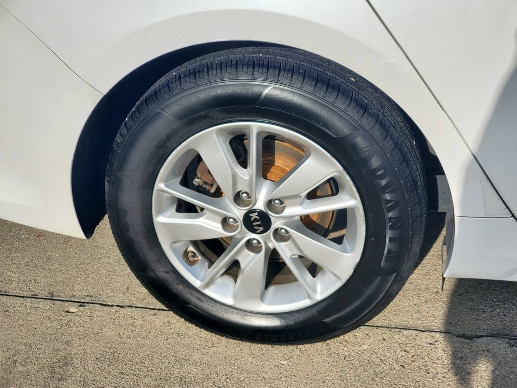 Used 2016 Kia Optima LX image 5