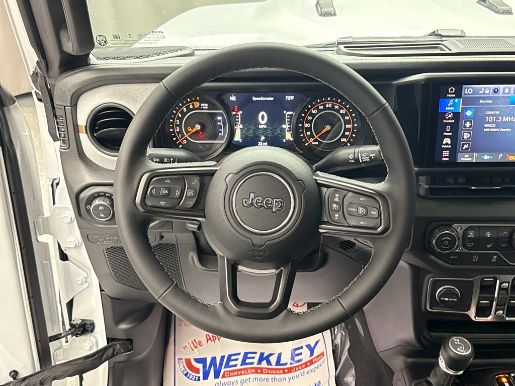 New 2026 Jeep Gladiator Sport AWD/4WD image 11