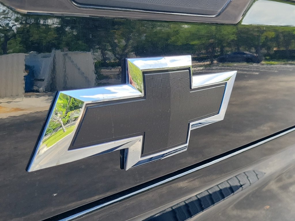 Used 2022 Chevrolet Silverado 2500 LTZ w/ LTZ Plus Package AWD/4WD image 11