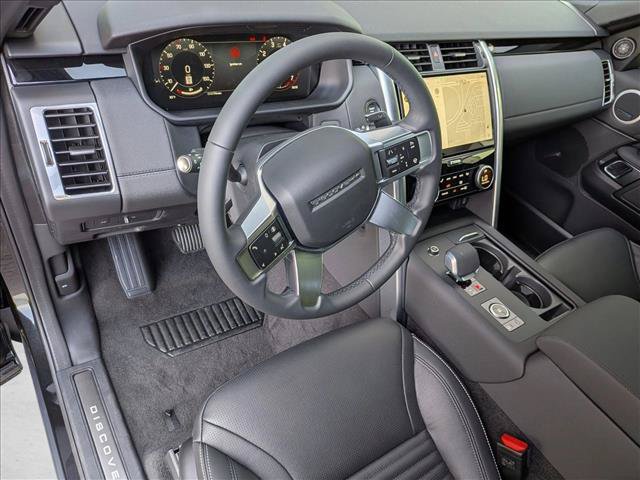 New 2026 Land Rover Discovery S AWD/4WD image 3