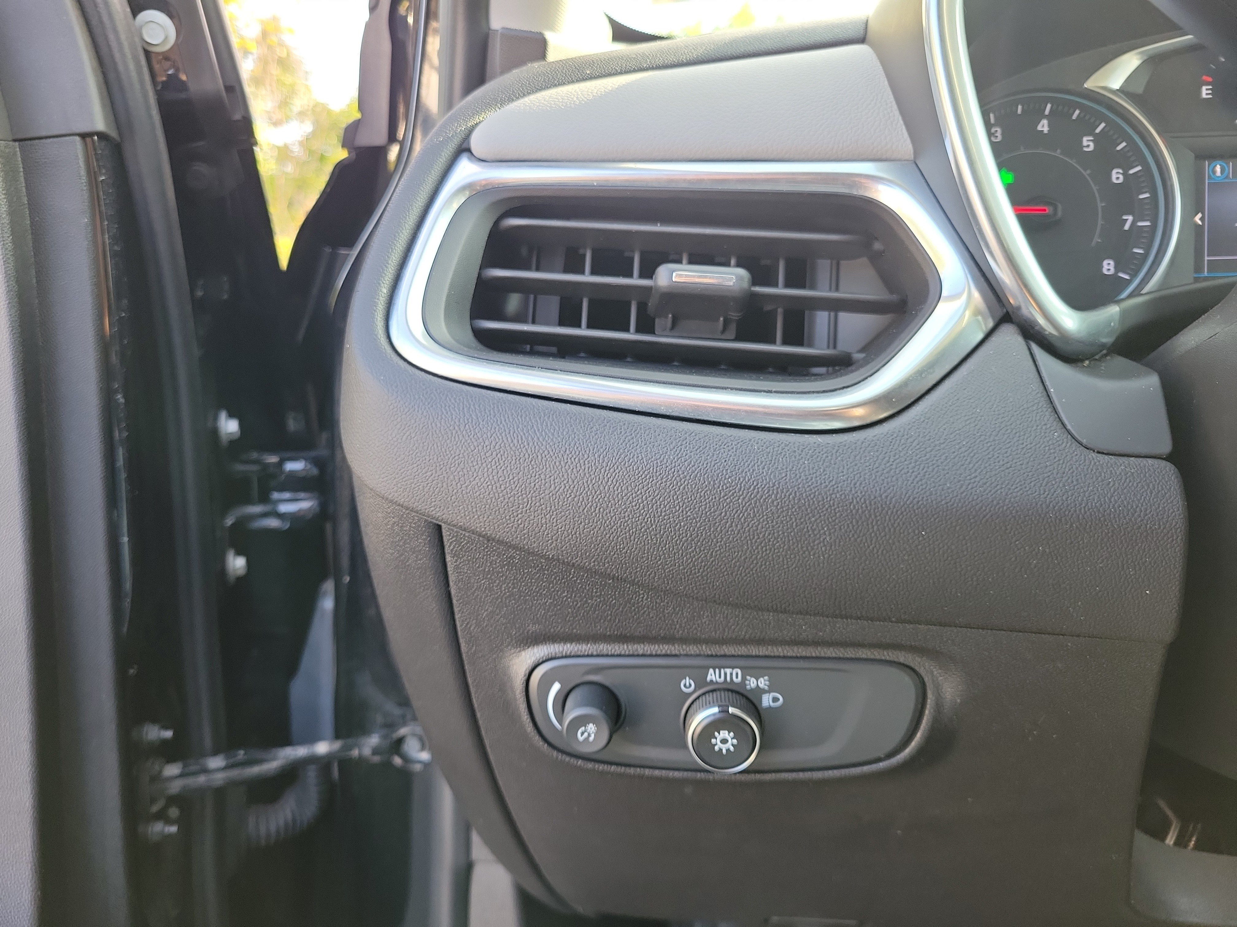 Used 2024 Chevrolet Equinox LS w/ LS Convenience Package AWD/4WD image 20