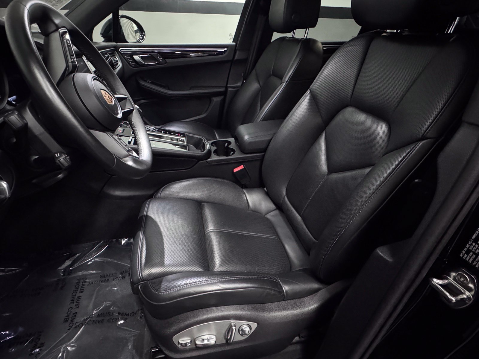Used 2024 Porsche Macan AWD/4WD image 22