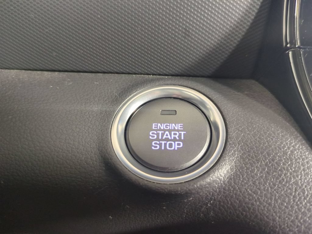 Used 2020 Hyundai Ioniq SEL FWD image 36