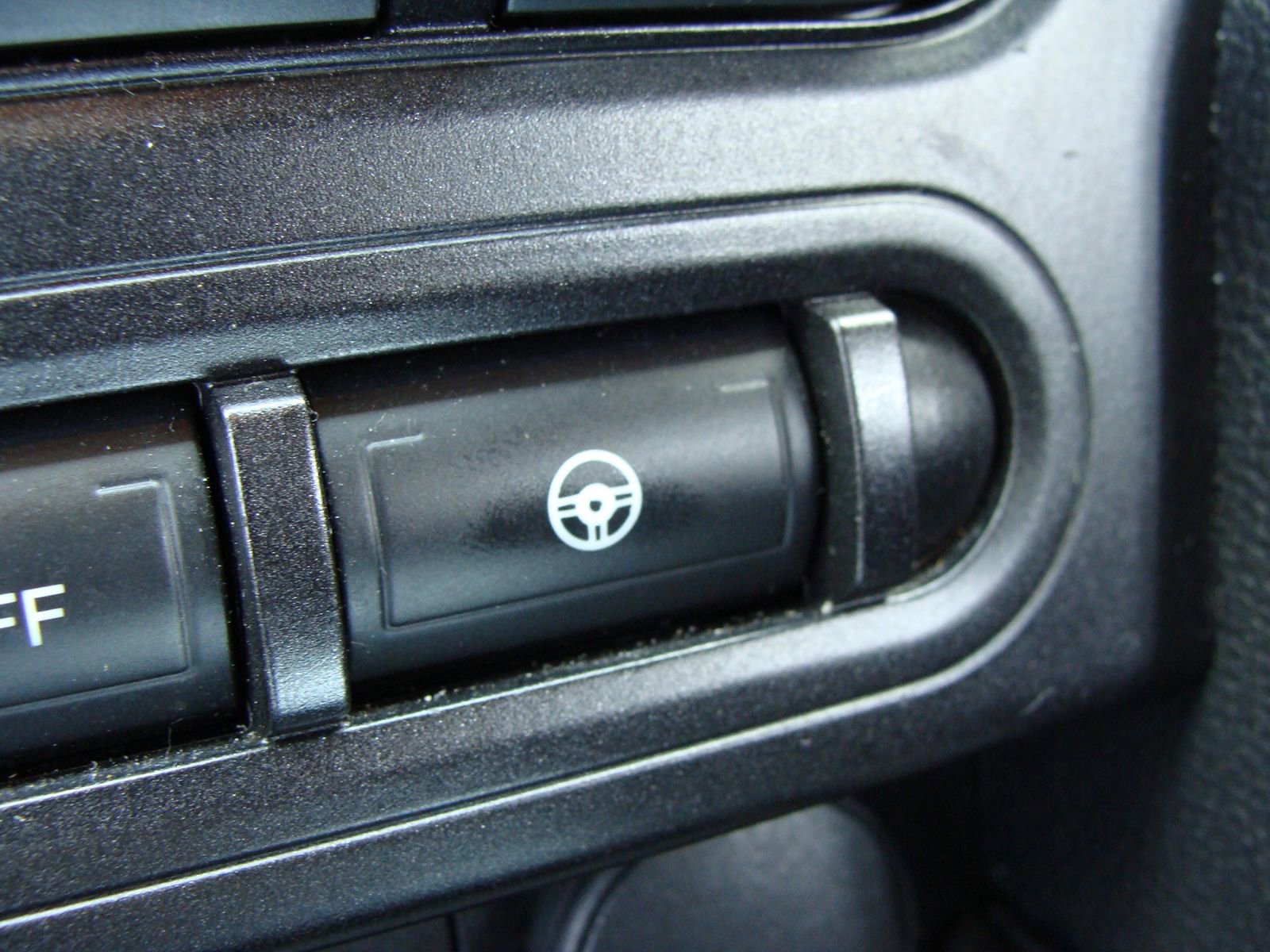 Used 2015 Ford Mustang Coupe image 22