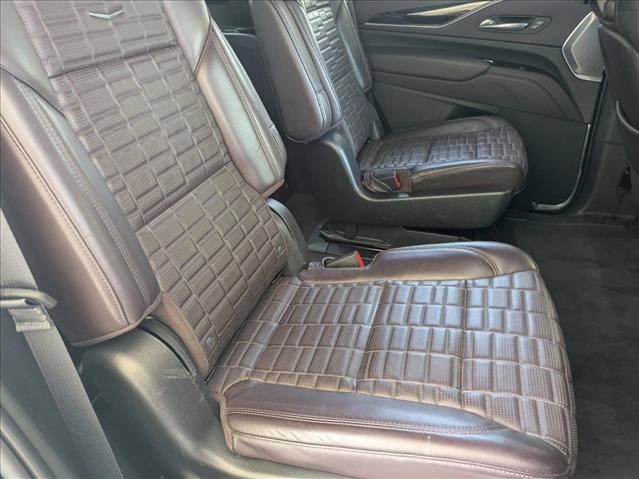 Used 2022 Cadillac Escalade Sport Platinum w/ LPO, ONYX Package AWD/4WD image 20