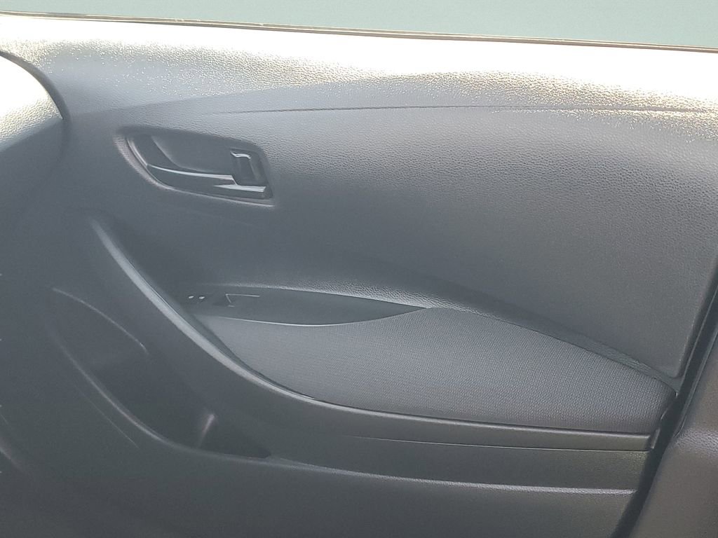 Used 2026 Toyota Corolla LE FWD image 13