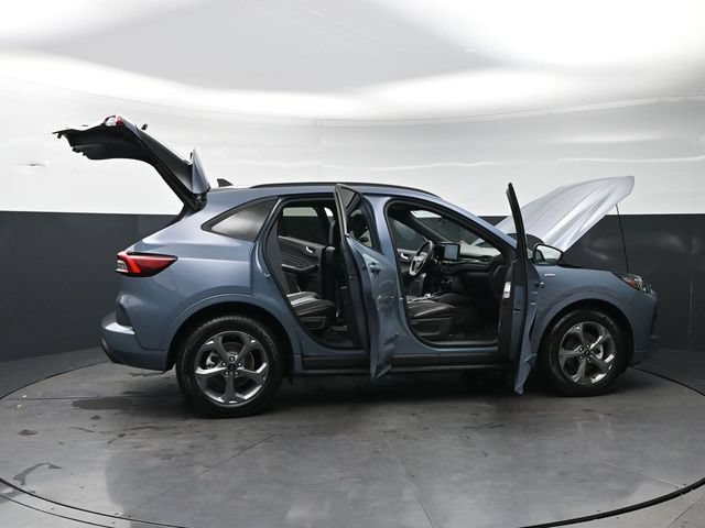 Used 2023 Ford Escape ST-Line w/ Equipment Group 301A FWD image 31