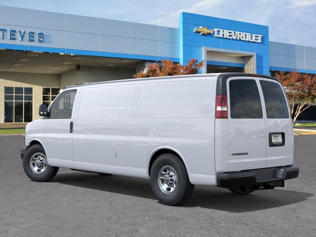 New 2026 Chevrolet Express 2500 Extended RWD image 3