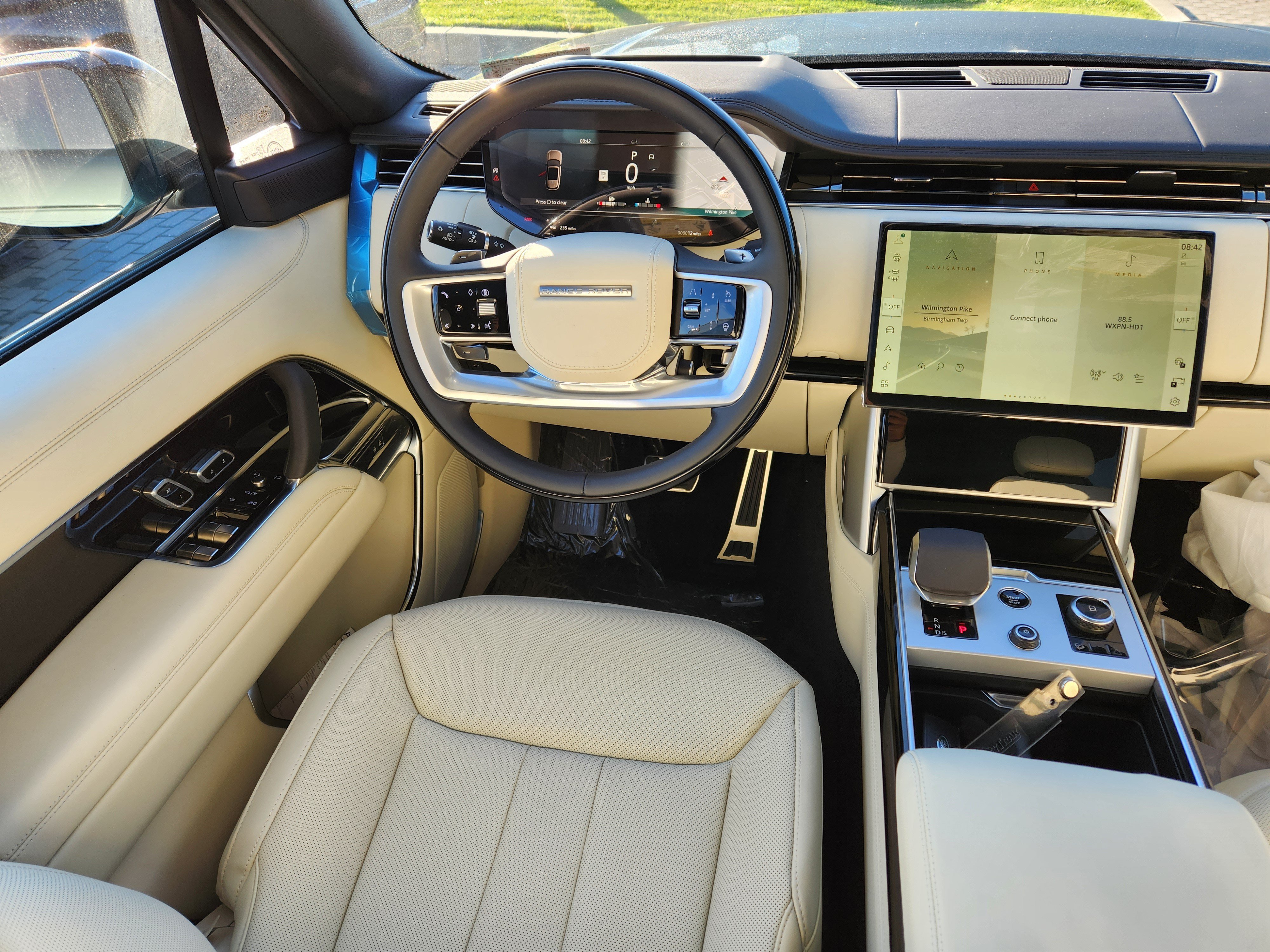 New 2027 Land Rover Range Rover SE AWD/4WD image 11