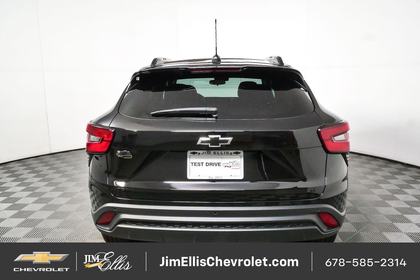 New 2026 Chevrolet Trax LT w/ Driver Confidence Package FWD image 24