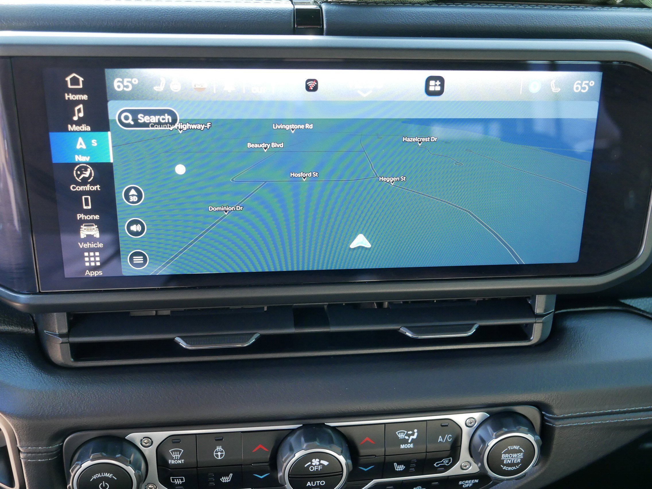 Used 2024 Jeep Wrangler Sahara w/ Technology Group image 30