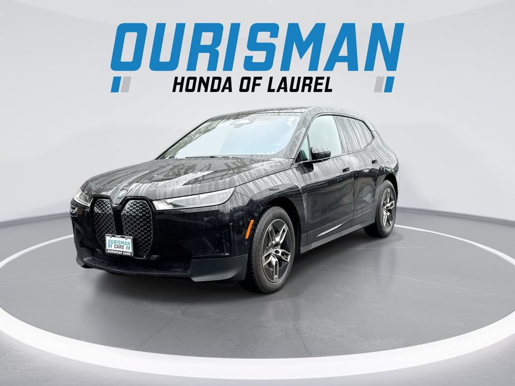 Used 2023 BMW iX xDrive50 AWD/4WD image 4