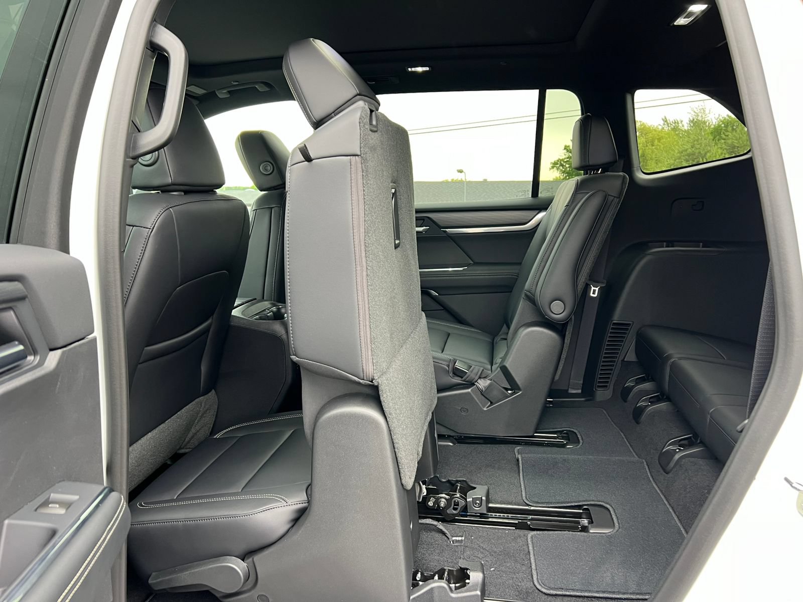 New 2026 GMC Acadia Elevation w/ Black Edition AWD/4WD image 40