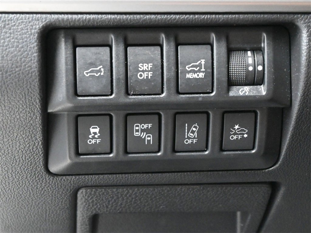 Used 2017 Subaru Outback 2.5i Touring image 6