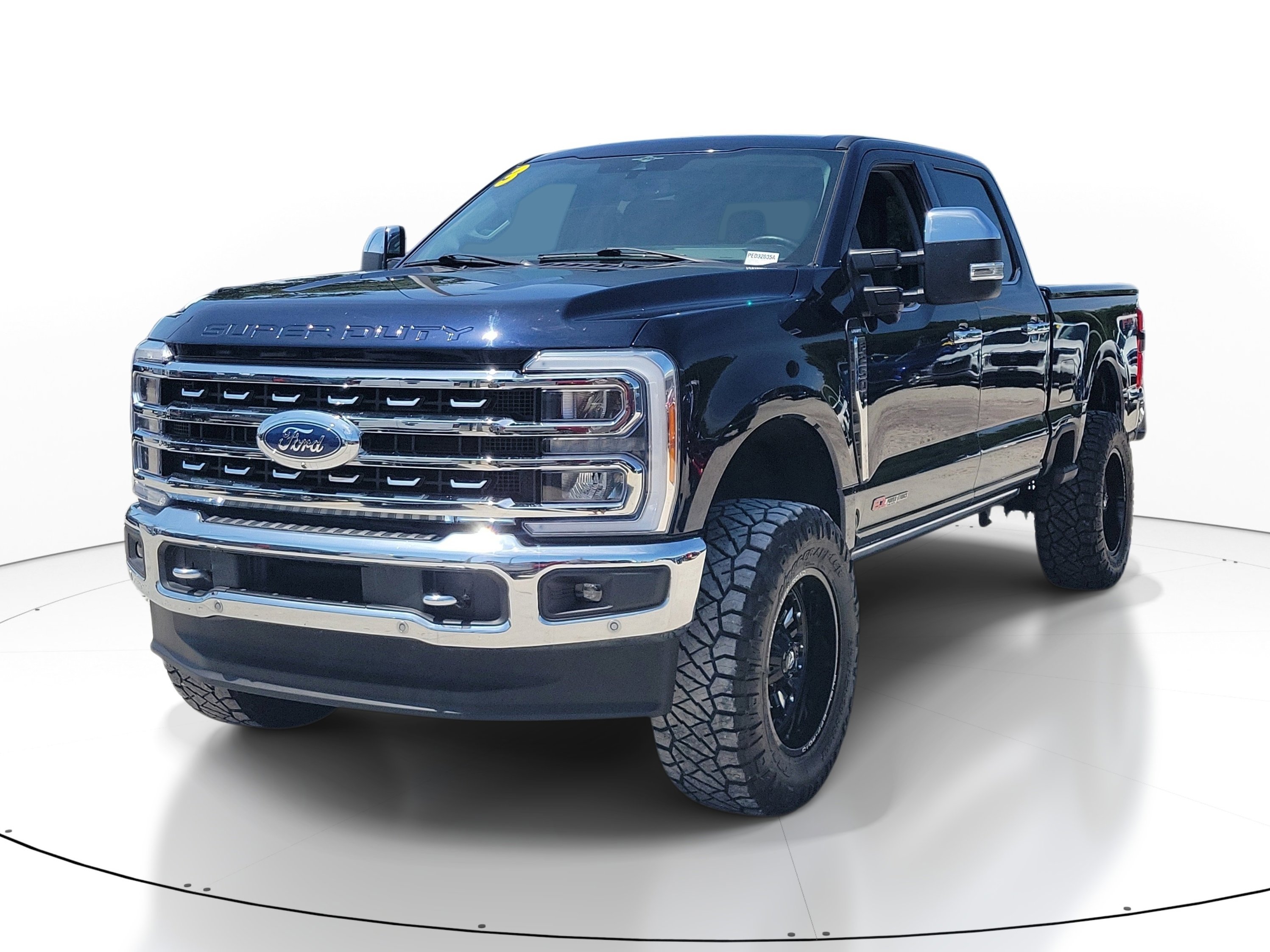Used 2023 Ford F250 Lariat w/ Lariat Ultimate Package AWD/4WD image 3