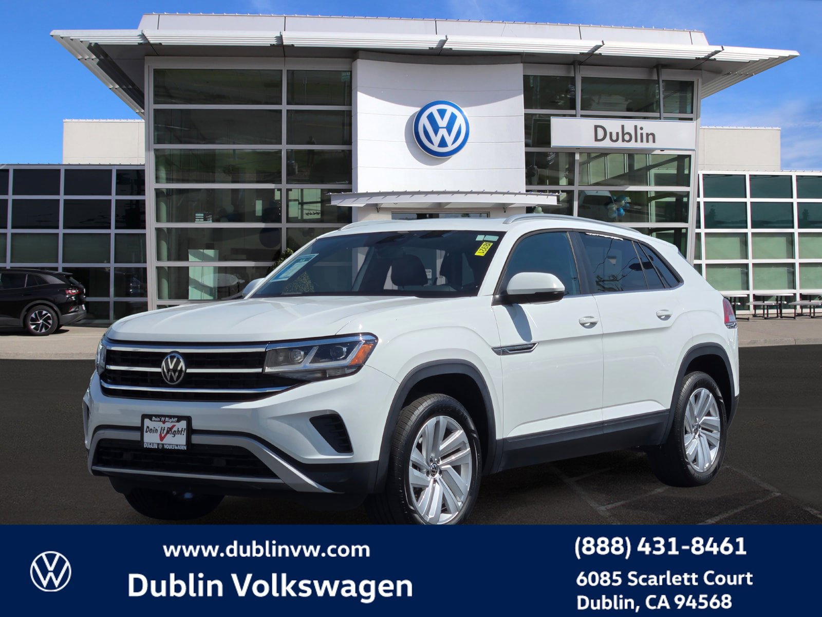 Certified 2022 Volkswagen Atlas Cross Sport SE FWD image 8