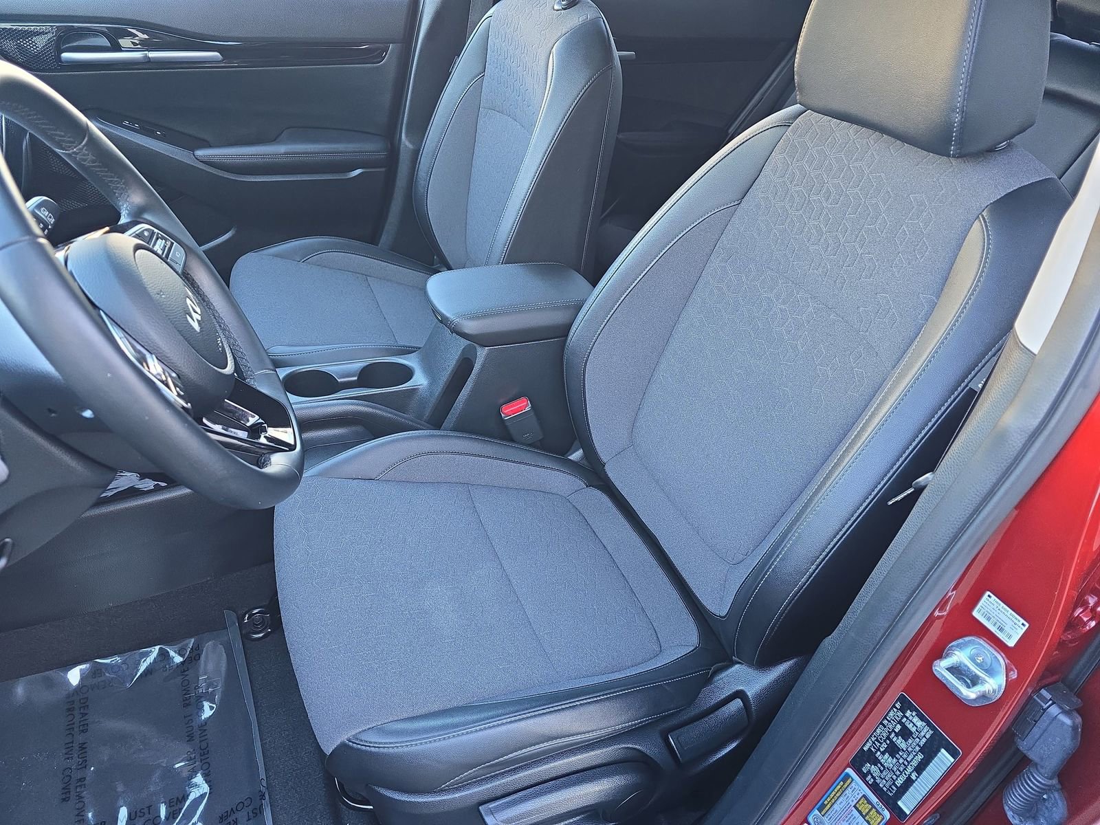 Used 2025 Kia Seltos S image 20