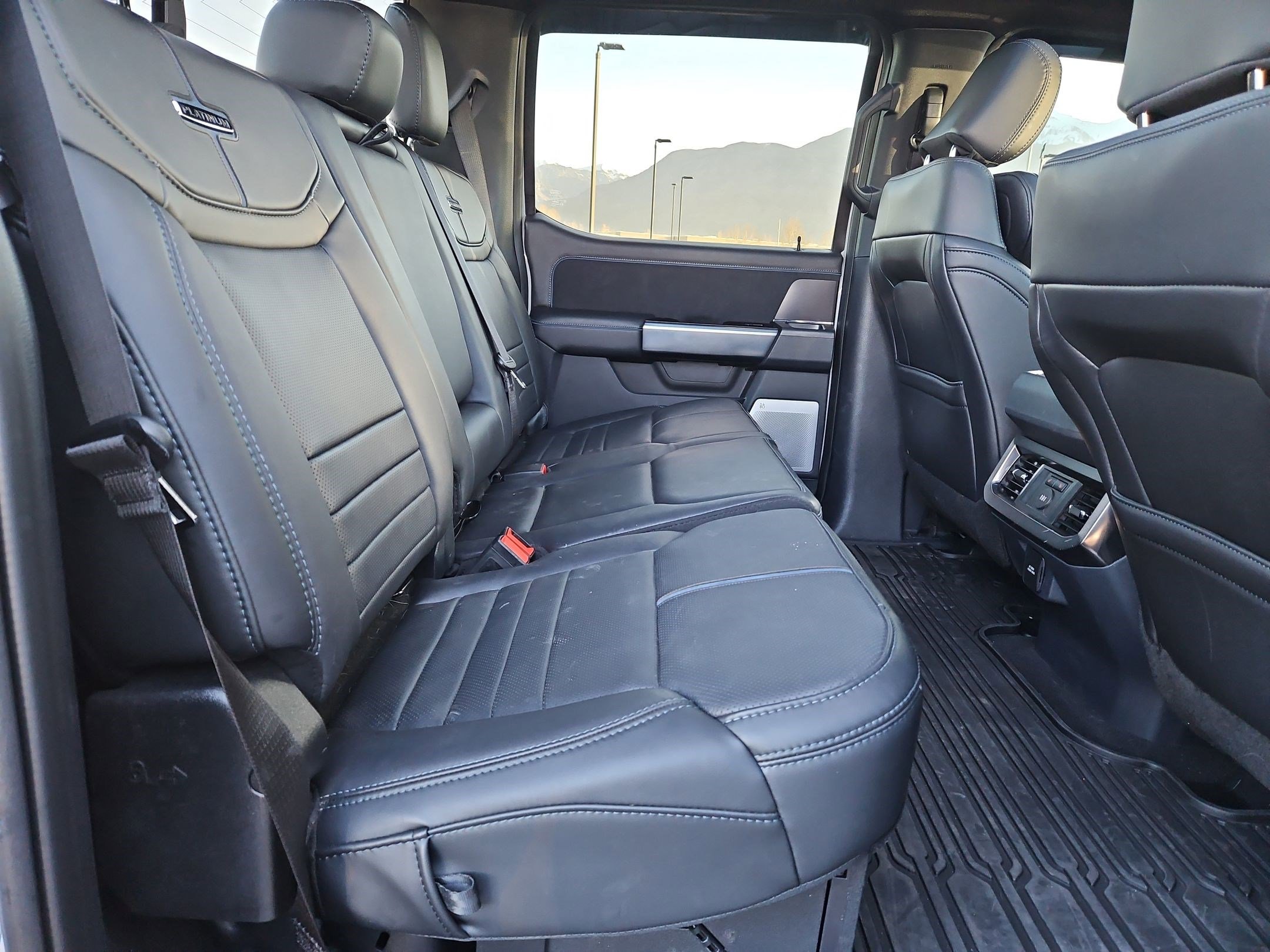 Used 2026 Ford F350 Platinum image 33