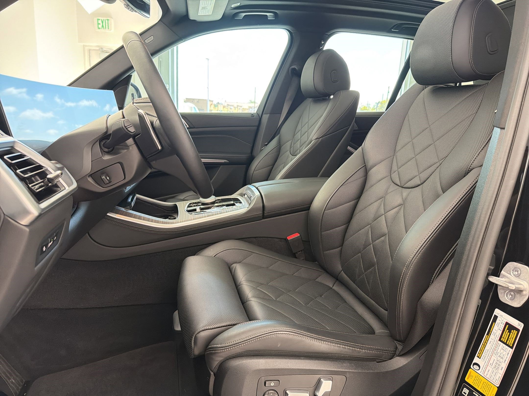 Certified 2024 BMW X5 xDrive40i w/ Premium Package AWD/4WD image 5