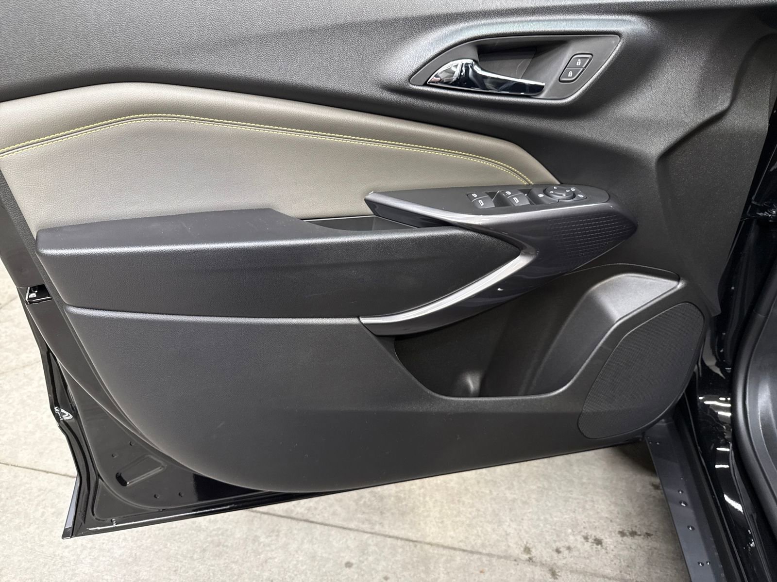 New 2026 Chevrolet Trax ACTIV w/ Sunroof Package image 21