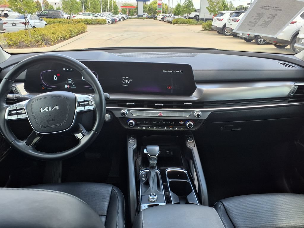 Used 2025 Kia Telluride S FWD image 27