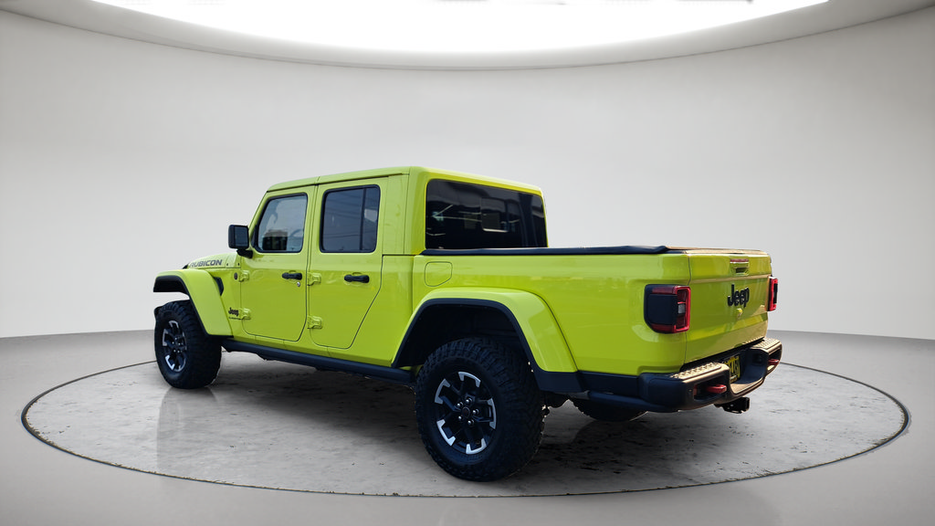 Used 2024 Jeep Gladiator Rubicon AWD/4WD image 3