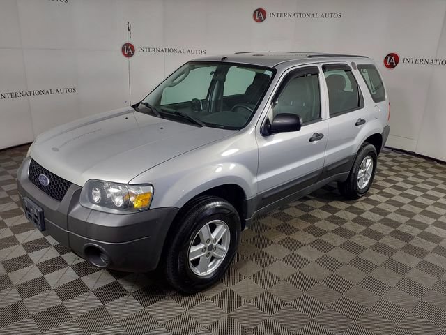 Used 2005 Ford Escape XLS