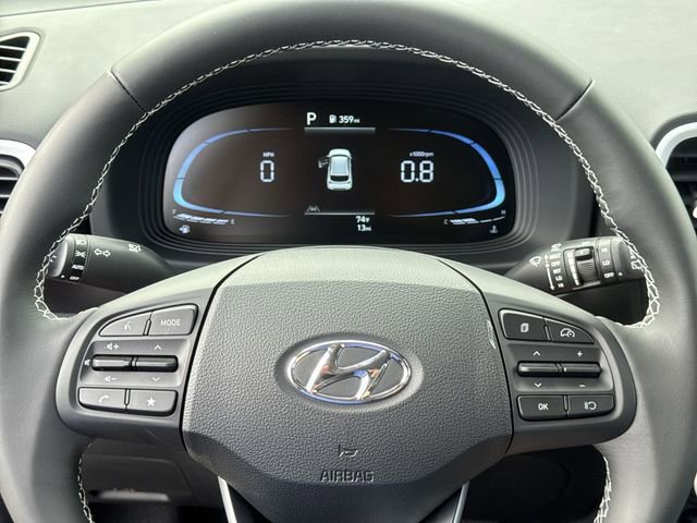 New 2026 Hyundai Venue SEL FWD image 25