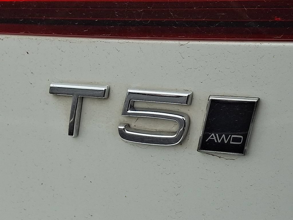 Used 2020 Volvo V60 T5 Cross Country w/ Protection Package AWD/4WD image 29