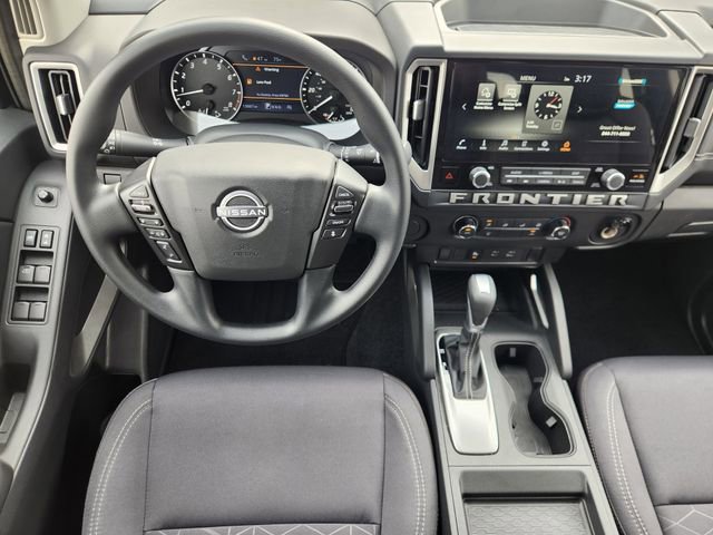 Used 2025 Nissan Frontier SV RWD image 27