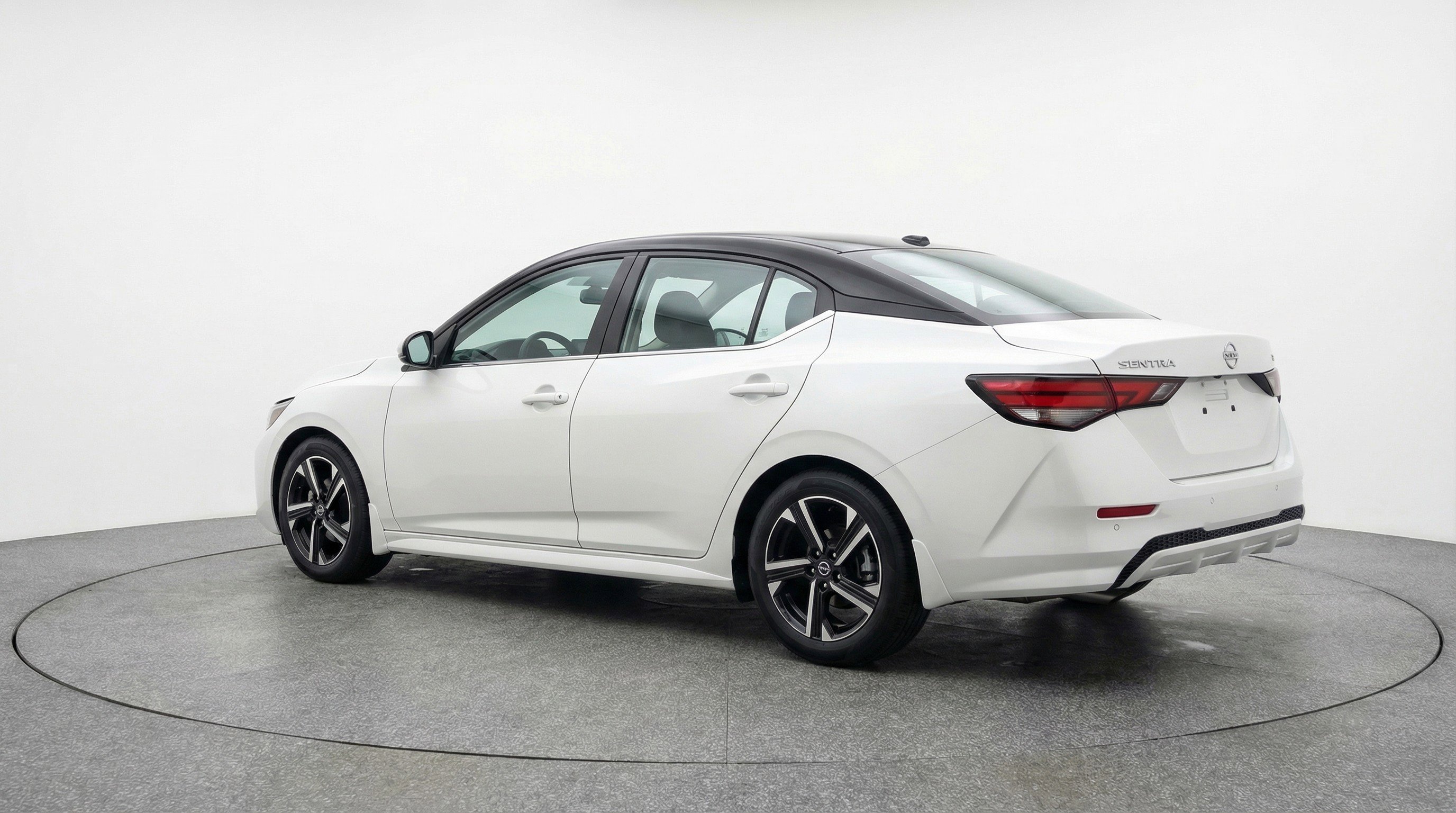 Used 2025 Nissan Sentra SV FWD image 6