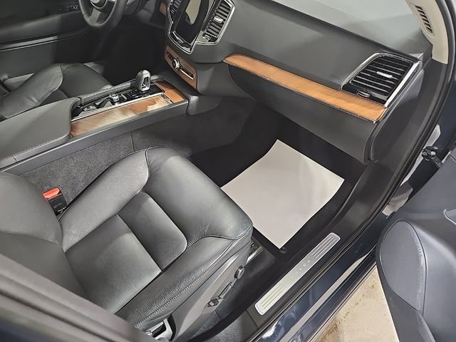 Used 2023 Volvo XC90 B6 Plus w/ Protection Package Premier image 21