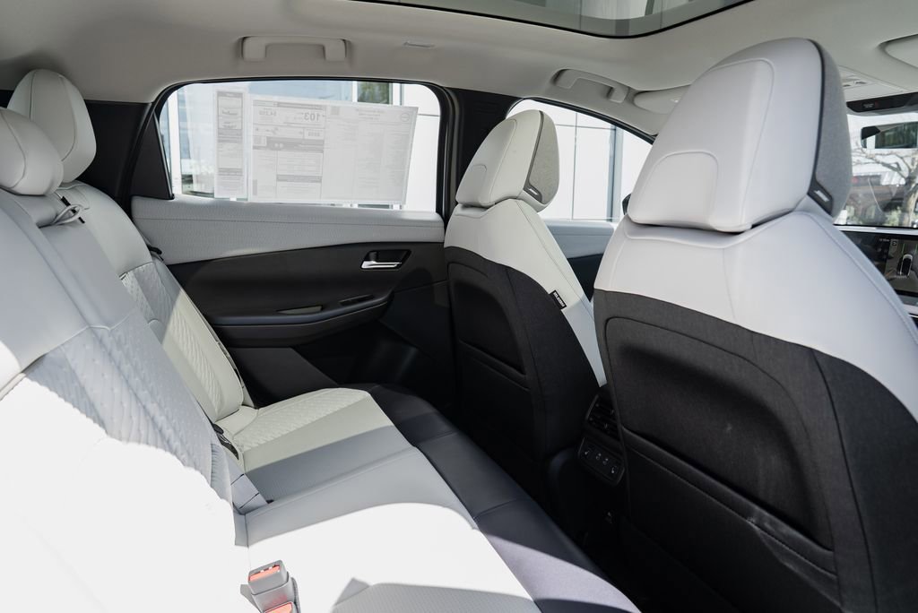 New 2026 Nissan Leaf Platinum+ w/ Cargo Package (Platinum+) image 27