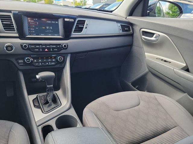 Used 2018 Kia Niro LX FWD image 11
