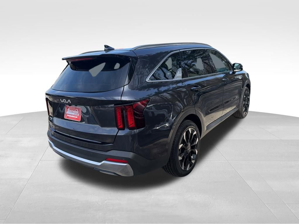 Used 2025 Kia Sorento EX w/ Panoramic Sunroof Package image 5