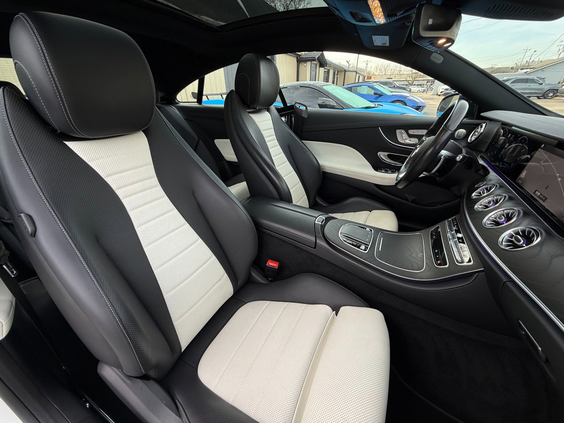 Used 2022 Mercedes-Benz E 450 4MATIC Coupe image 21