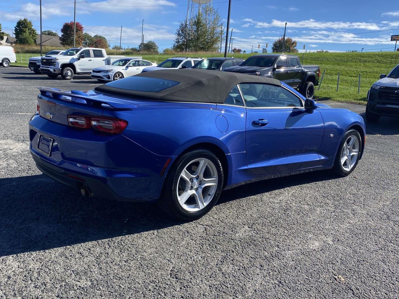Used 2023 Chevrolet Camaro LT image 7