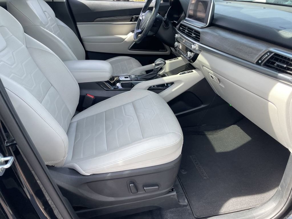 Certified 2021 Kia Telluride SX w/ SX Prestige Package image 35