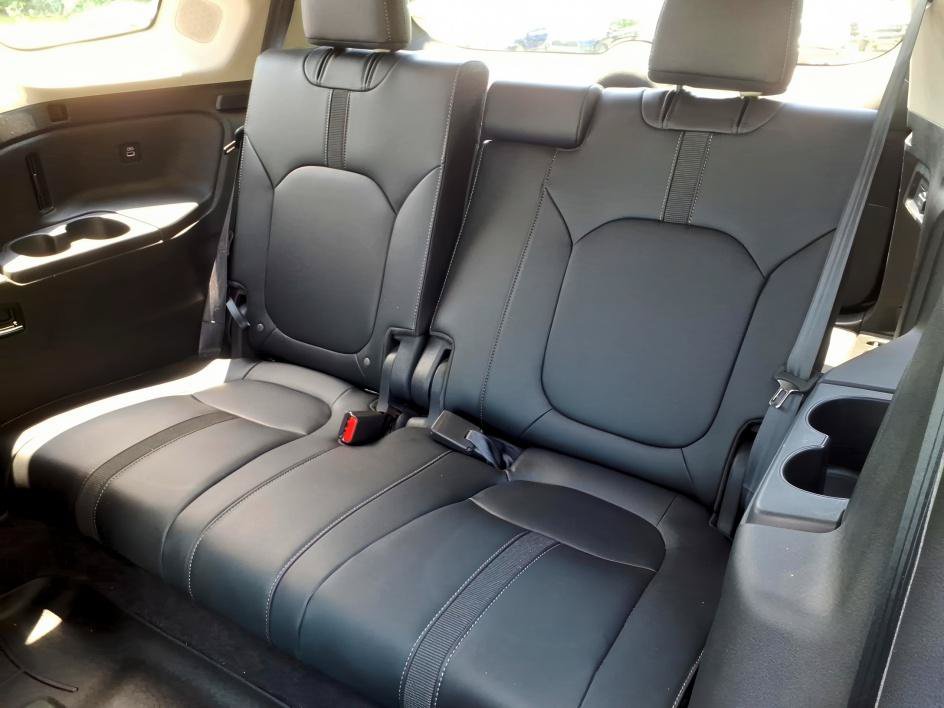 Used 2023 Honda Pilot Touring image 12