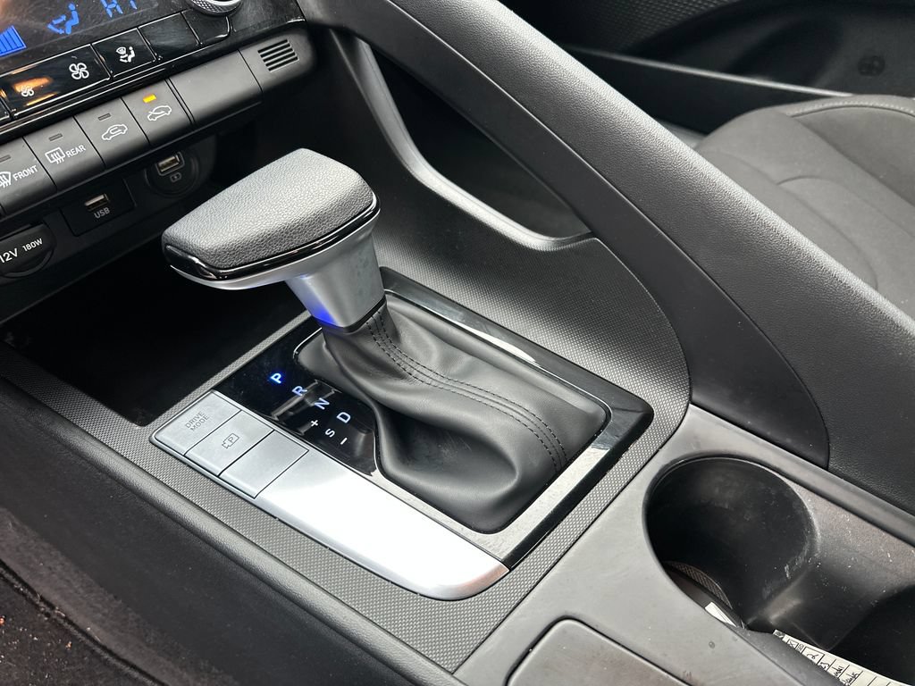 Certified 2023 Hyundai Elantra SEL FWD image 14