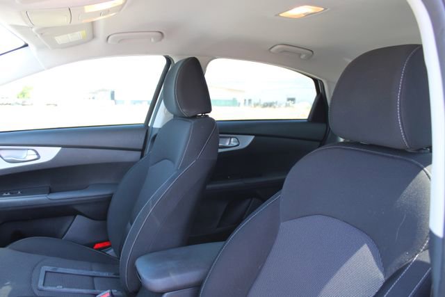 Used 2023 Kia Forte LXS FWD image 13