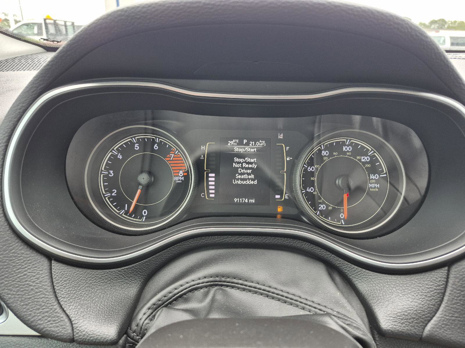 Used 2022 Jeep Cherokee Latitude AWD/4WD image 4