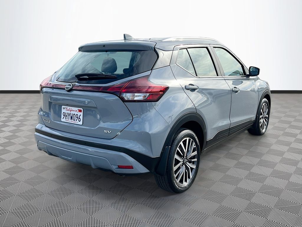 Used 2023 Nissan Kicks SV image 7