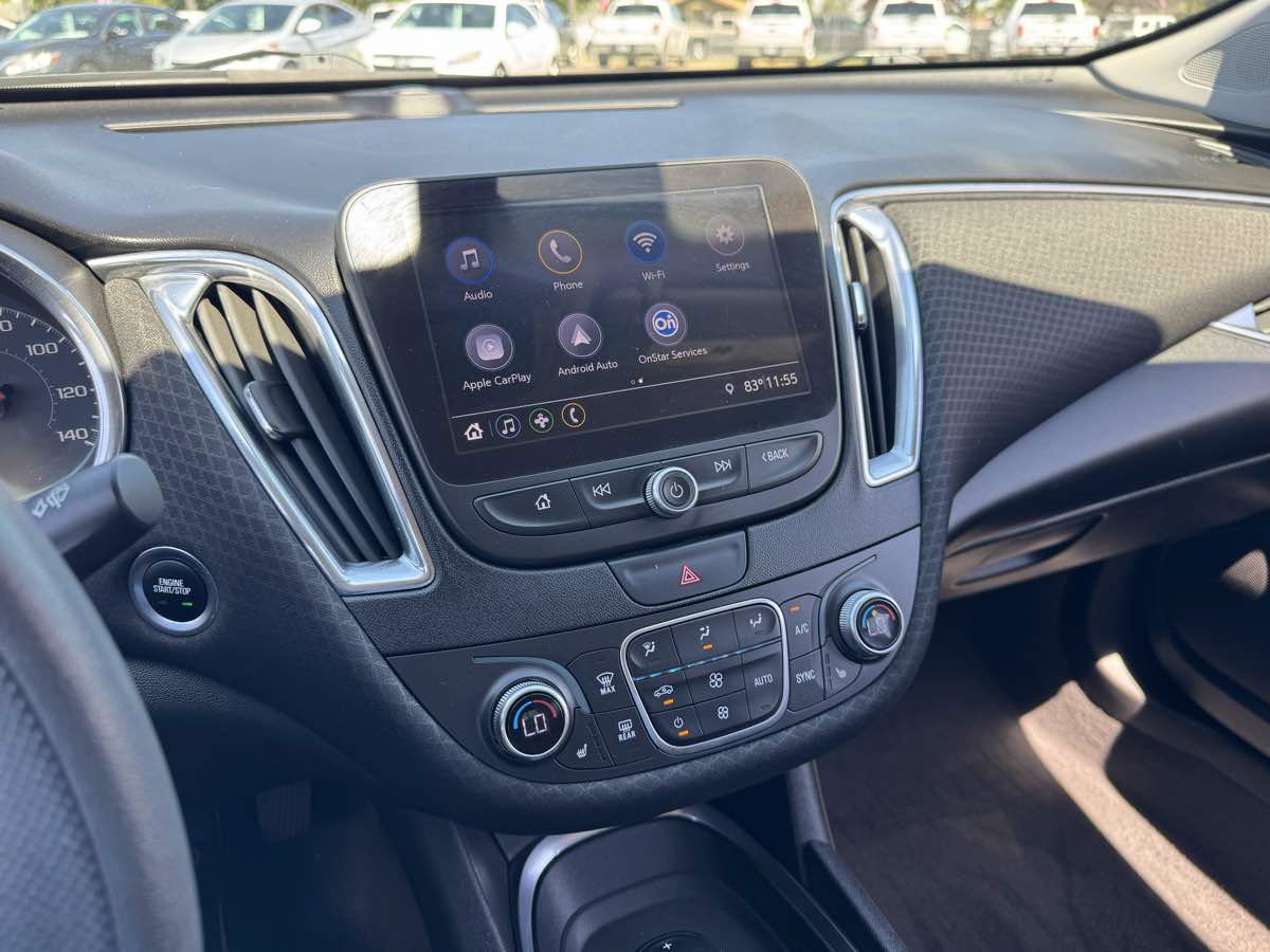 Used 2019 Chevrolet Malibu LT FWD image 27