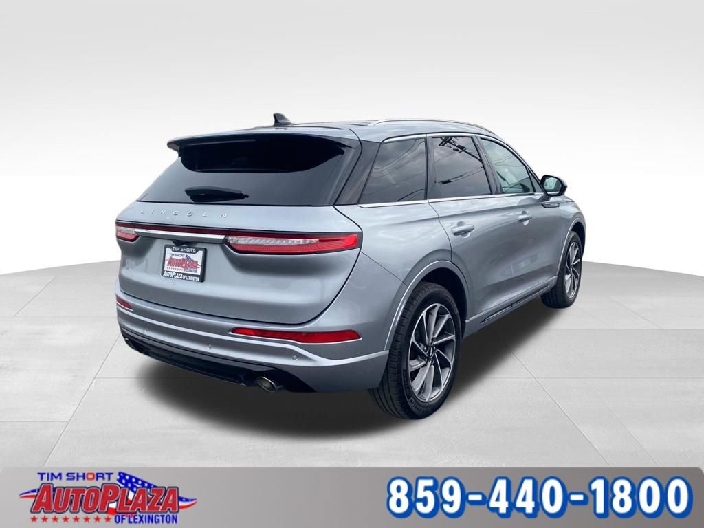 Used 2024 Lincoln Corsair Grand Touring image 2