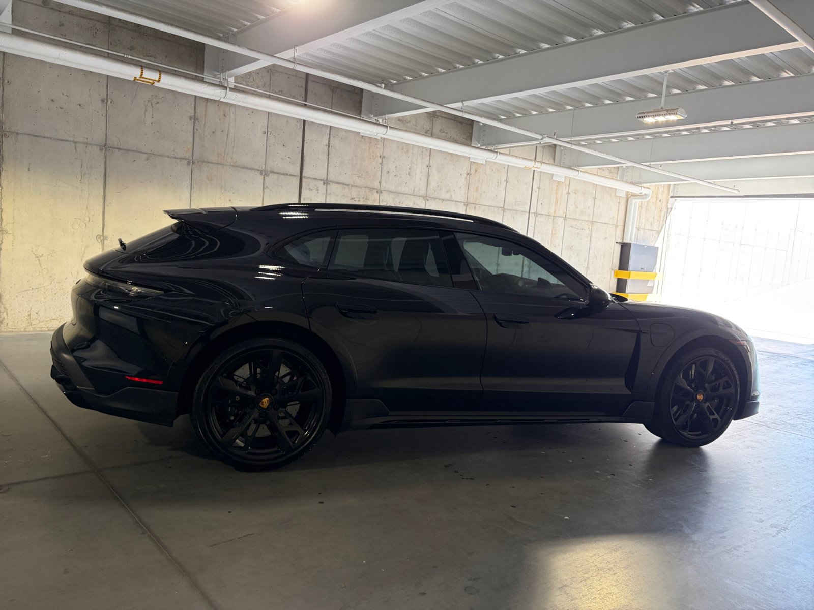 Certified 2023 Porsche Taycan Turbo S AWD/4WD image 8
